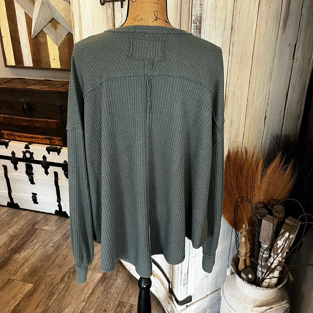 We The Free Olive Green V-Neck Top - Picture 4 of 5